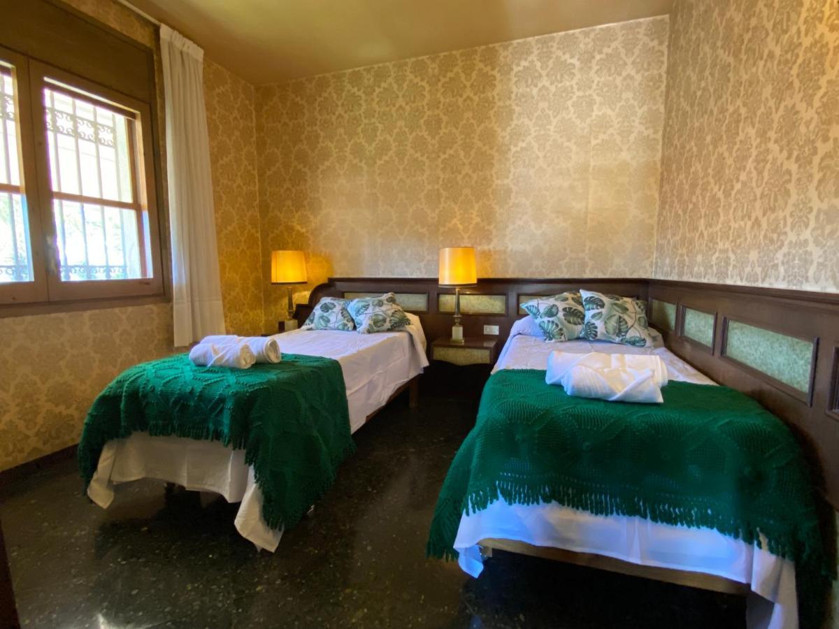 Villa Sitges El Ranch Amaizing Outdoor Areas Beaches At 5 Minutes Walk Sitges At 15 Min Drive Ac Pool Jacuzzi & Garden Xxl Calafell Buitenkant foto