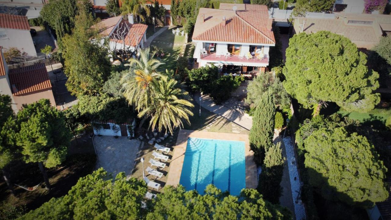 Villa Sitges El Ranch Amaizing Outdoor Areas Beaches At 5 Minutes Walk Sitges At 15 Min Drive Ac Pool Jacuzzi & Garden Xxl Calafell Buitenkant foto