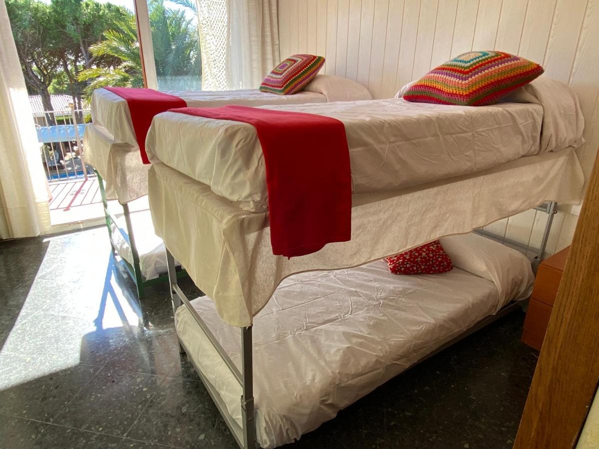 Villa Sitges El Ranch Amaizing Outdoor Areas Beaches At 5 Minutes Walk Sitges At 15 Min Drive Ac Pool Jacuzzi & Garden Xxl Calafell Buitenkant foto