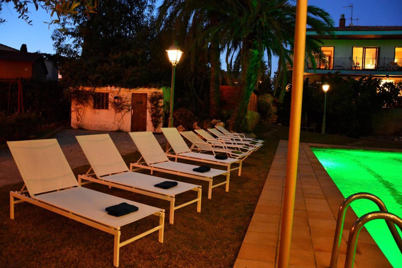 Villa Sitges El Ranch Amaizing Outdoor Areas Beaches At 5 Minutes Walk Sitges At 15 Min Drive Ac Pool Jacuzzi & Garden Xxl Calafell Buitenkant foto